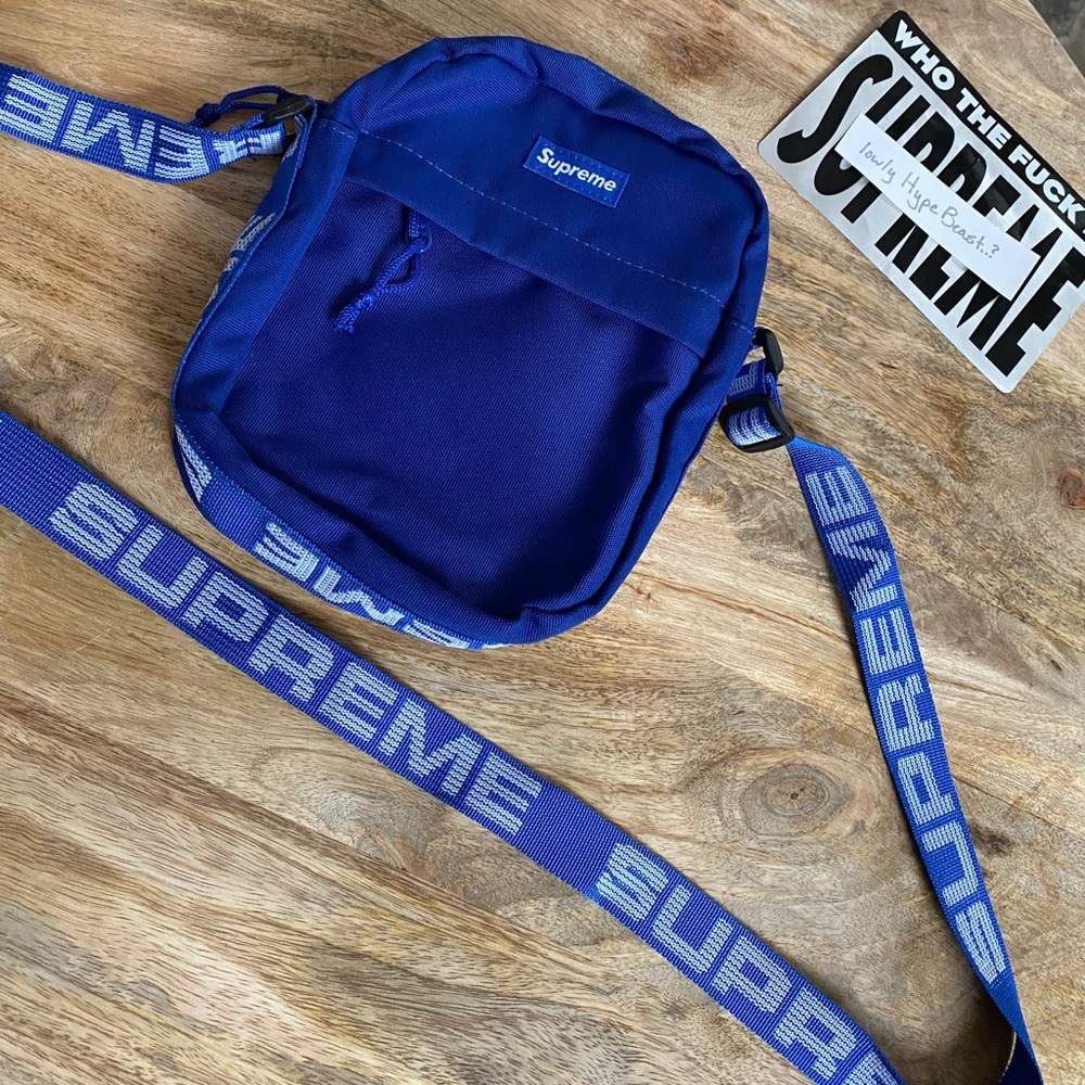 Supreme ss18 shoulder bag